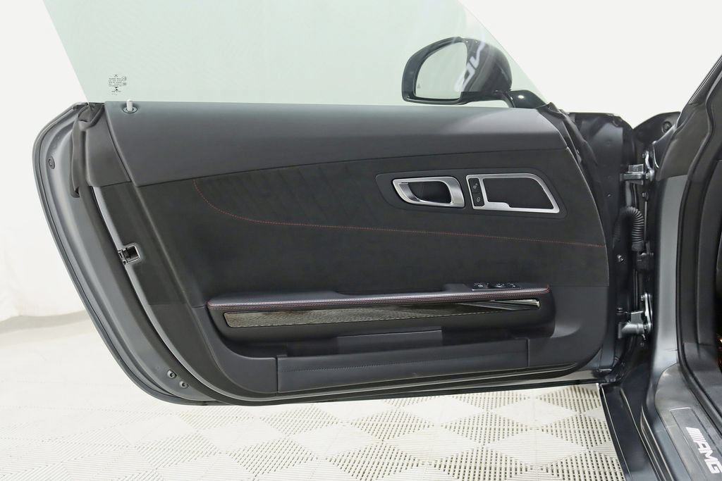 Used 2016 Mercedes-Benz AMG GT S image 37