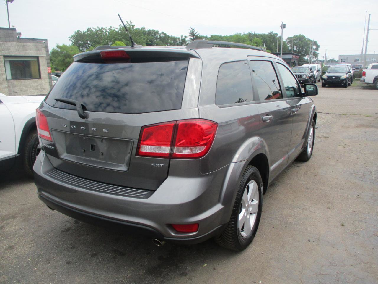 Used 2012 Dodge Journey SXT image 5
