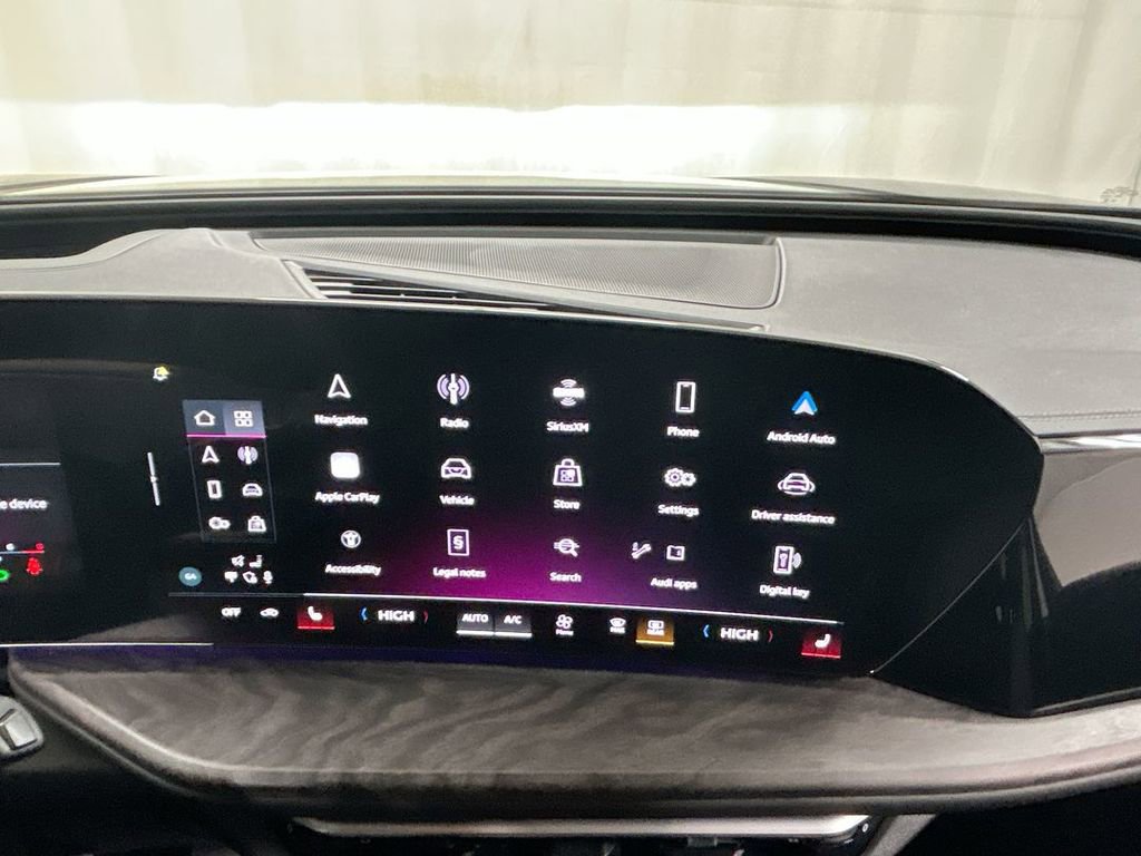 Used 2025 Audi Q5 Premium Plus w/ Premium Plus image 17