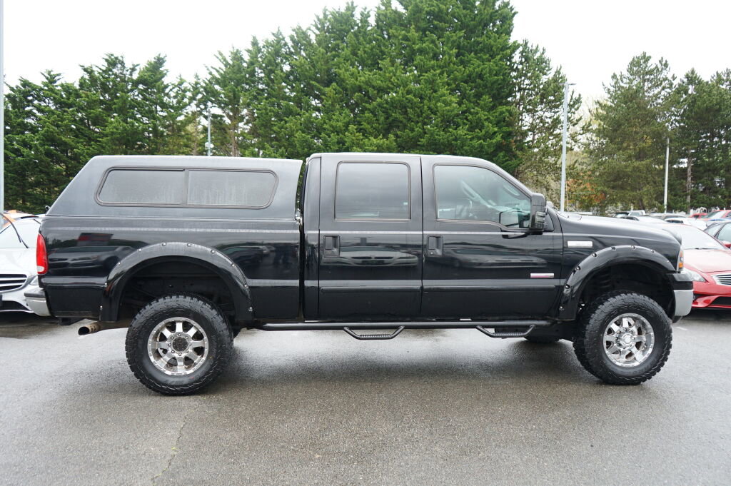 Used 2005 Ford F250 Lariat AWD/4WD image 6