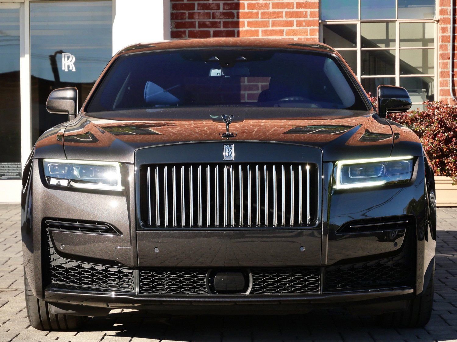 Used 2023 Rolls-Royce Ghost Black Badge w/ Black Badge Ghost Package image 5