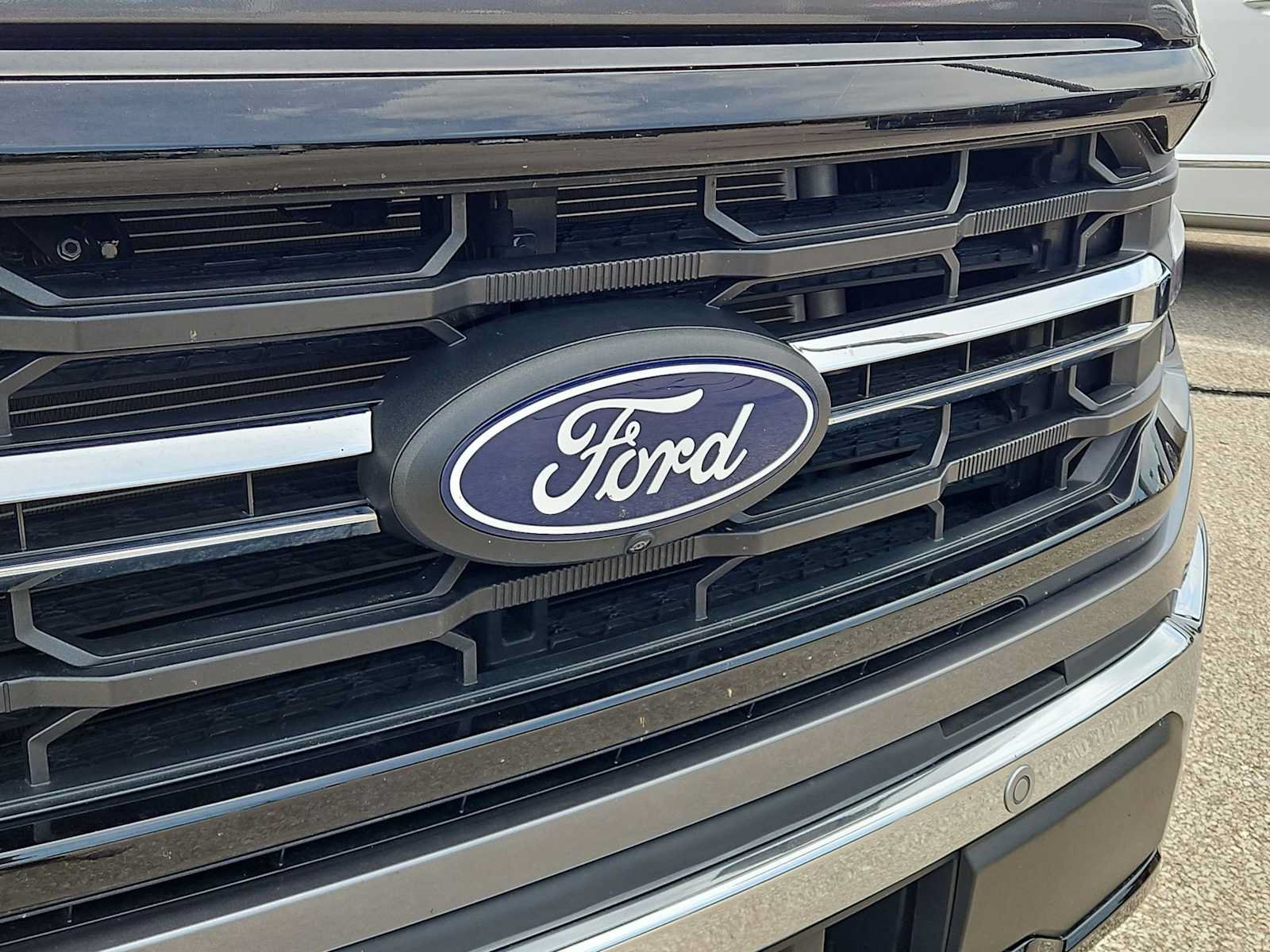 Used 2024 Ford F150 XLT w/ Equipment Group 302A MID RWD image 12