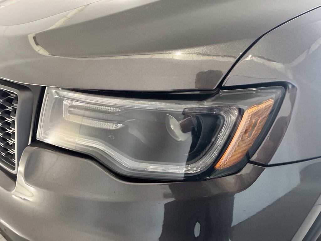 Used 2019 Jeep Grand Cherokee Trailhawk w/ Trailhawk Luxury Group AWD/4WD image 40