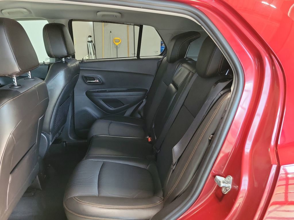 Used 2018 Chevrolet Trax LT w/ LT Convenience Package image 27