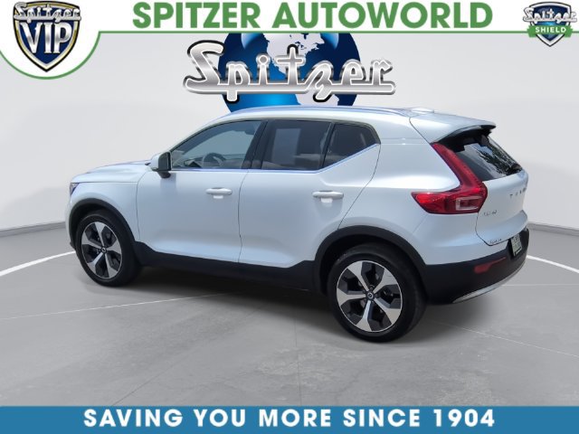 Used 2024 Volvo XC40 B5 Core AWD/4WD image 7