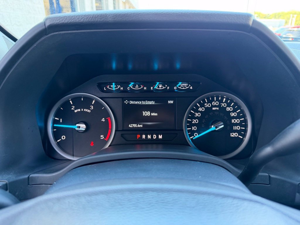 Used 2022 Ford F250 XLT w/ Camper Package AWD/4WD image 12