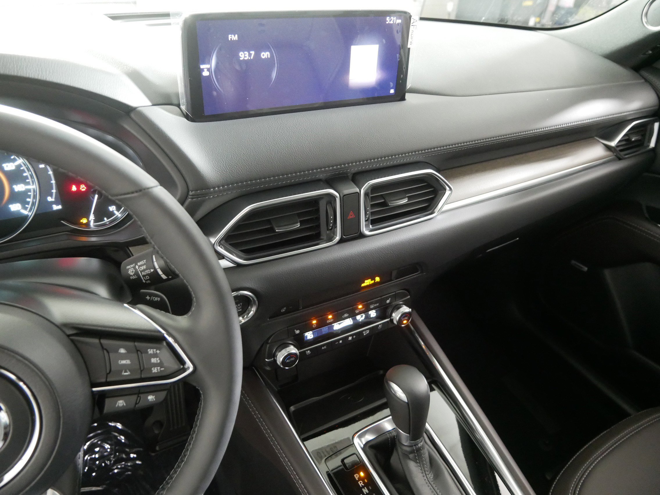 New 2025 MAZDA CX-5 Signature image 5