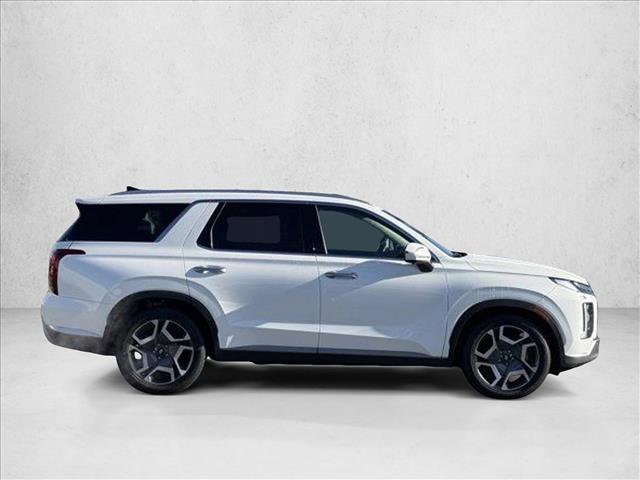 Used 2024 Hyundai Palisade Limited image 4
