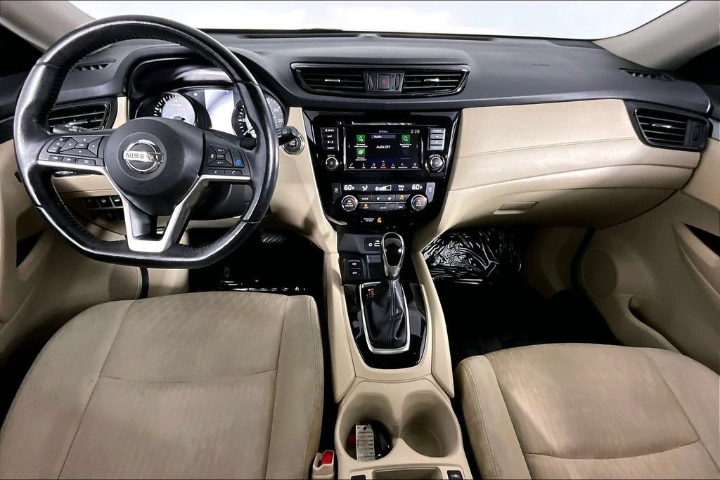 Used 2019 Nissan Rogue SV w/ Premium Package FWD image 15