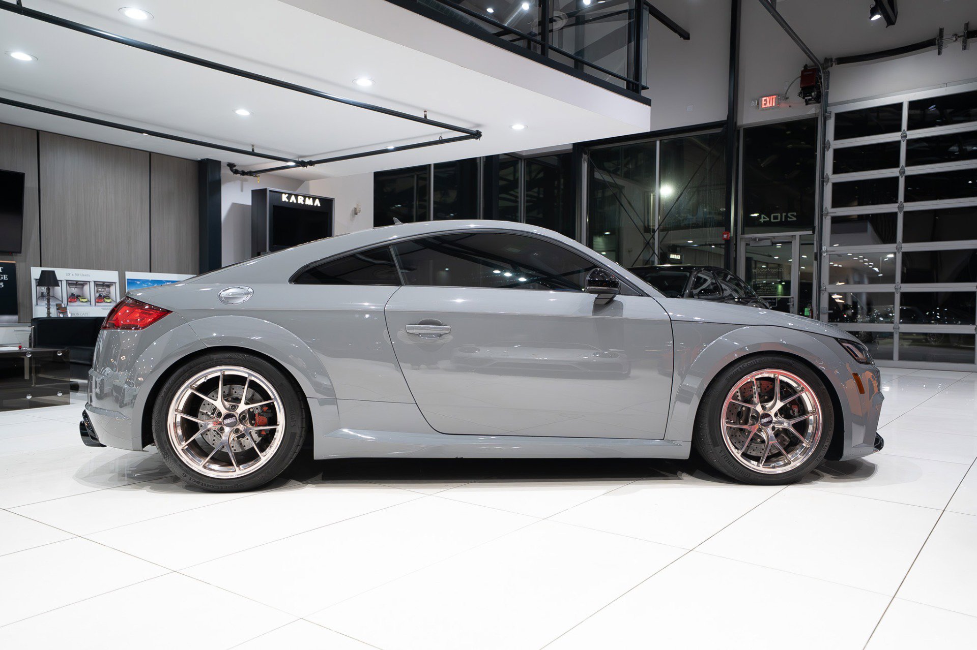 Used 2018 Audi TT RS w/ Technology Package image 38