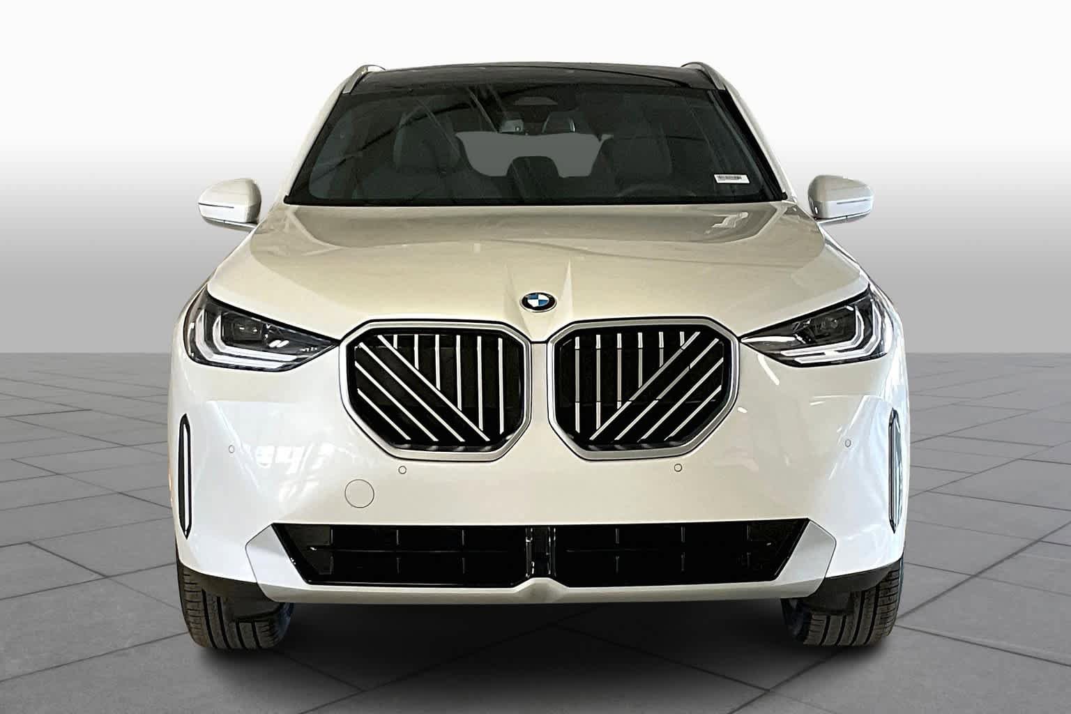 Used 2025 BMW X3 xDrive30i w/ Convenience Package image 3