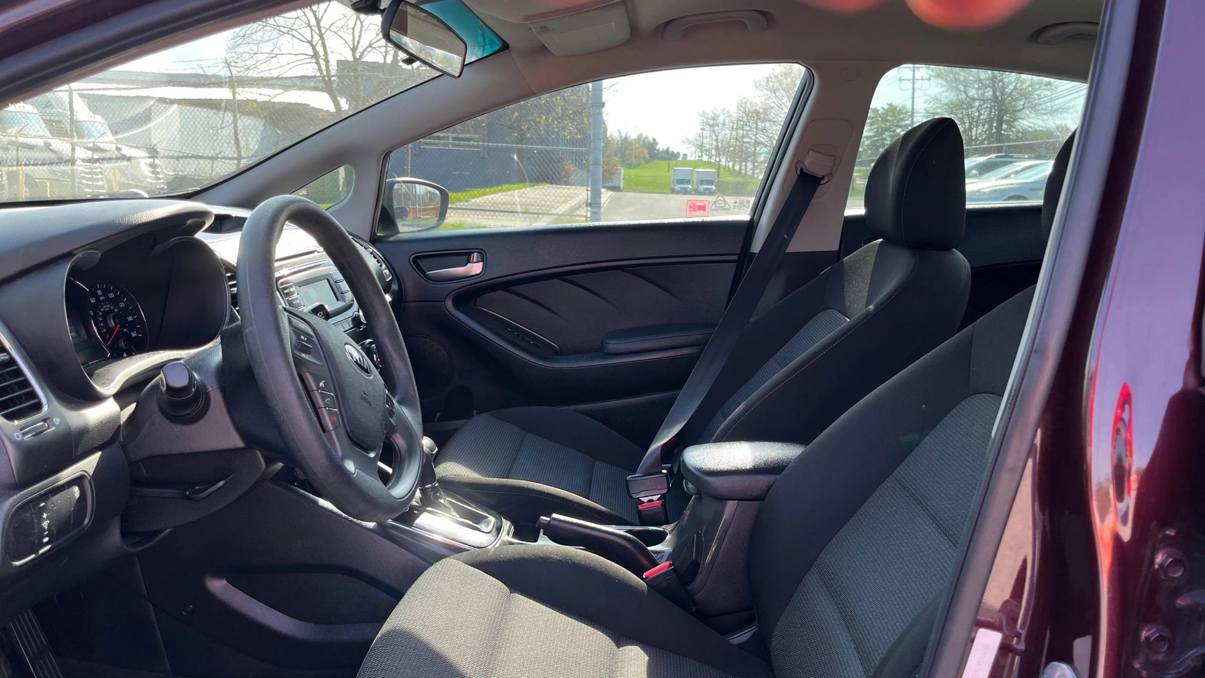 Used 2017 Kia Forte LX FWD image 9