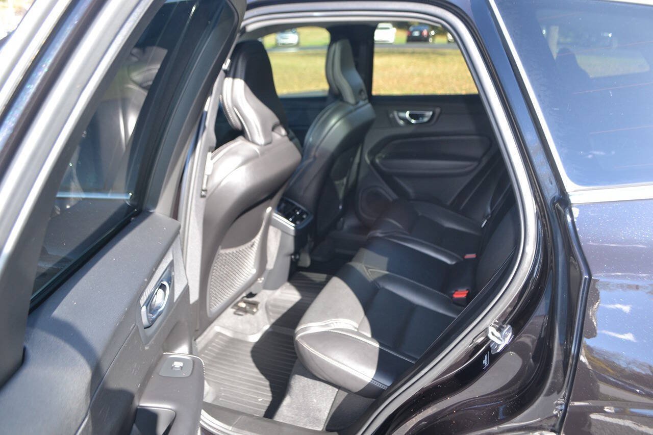 Used 2020 Volvo XC60 T6 Inscription w/ Protection Package Premier AWD/4WD image 8