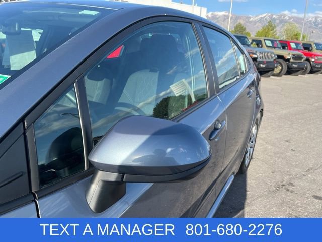 Used 2025 Toyota Corolla LE FWD image 9