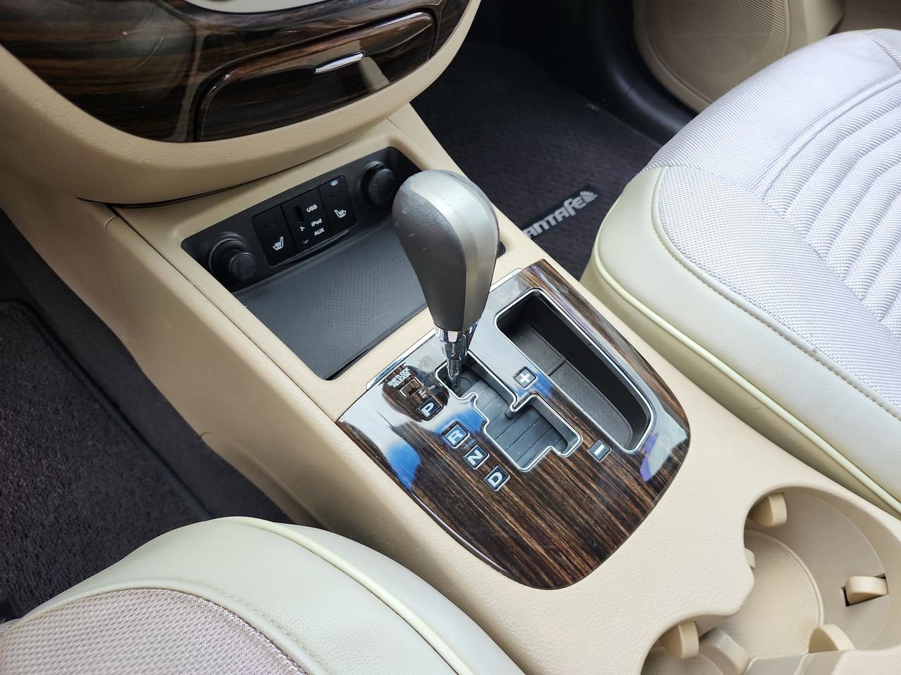 Used 2011 Hyundai Santa Fe Limited image 14