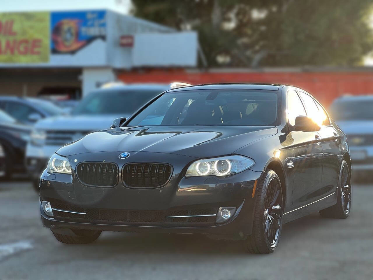 Used 2011 BMW 550i Sedan image 3