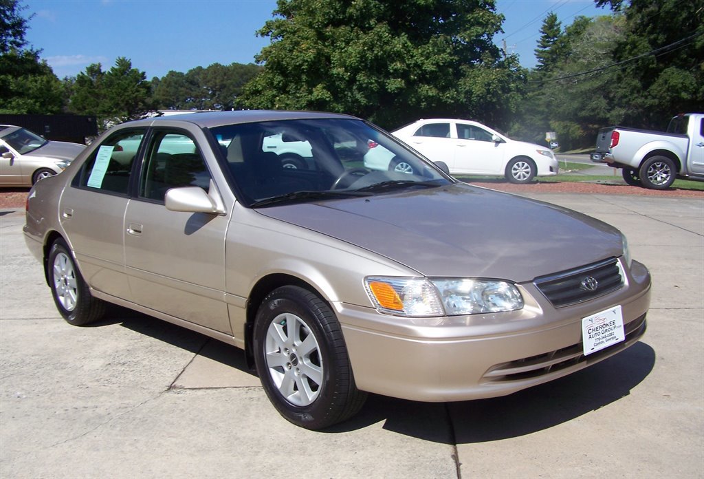 Used 2001 Toyota Camry CE FWD image 3