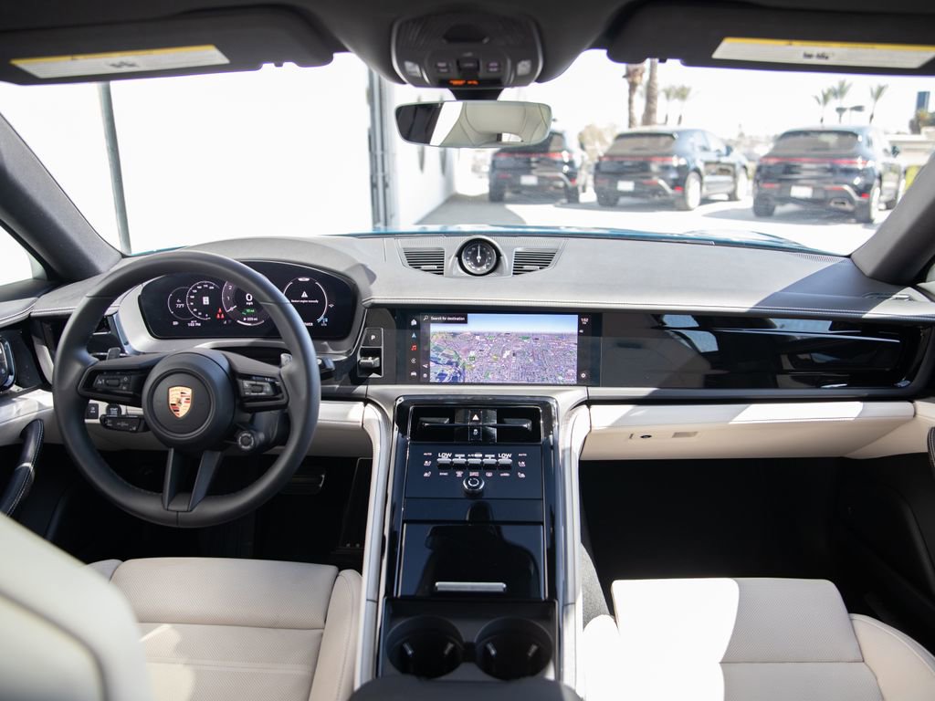 Certified 2025 Porsche Panamera 4S image 14