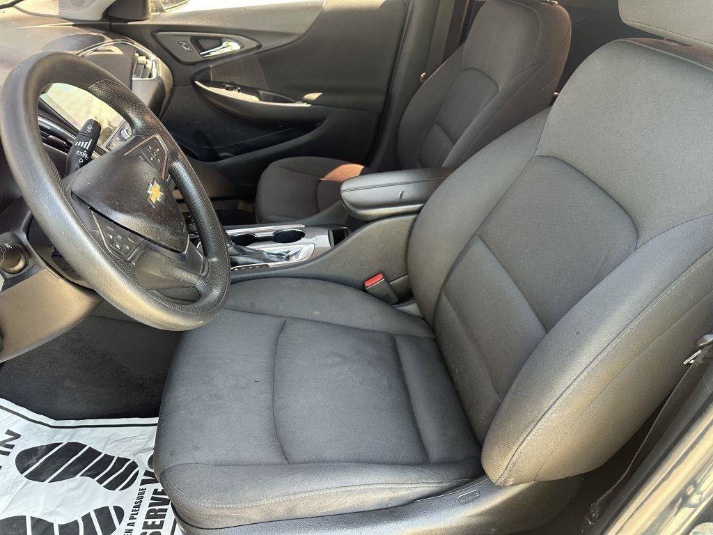 Used 2019 Chevrolet Malibu LT FWD image 11