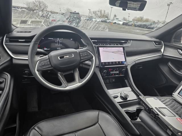 Used 2024 Jeep Grand Cherokee L Limited w/ Luxury Tech Group II image 9