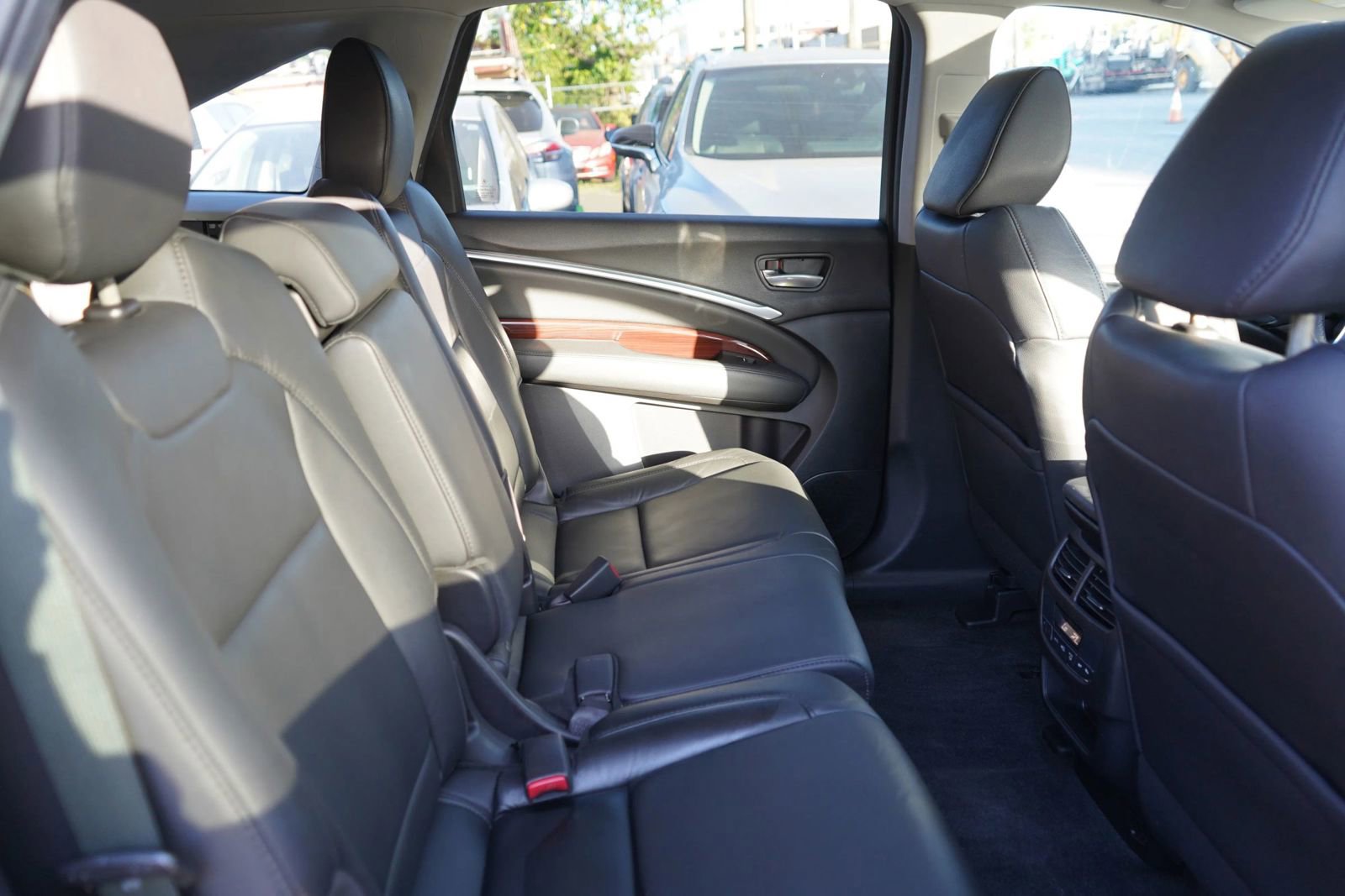 Used 2015 Acura MDX FWD image 20