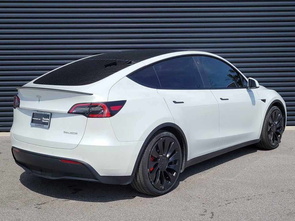 Used 2022 Tesla Model Y Performance AWD/4WD image 7