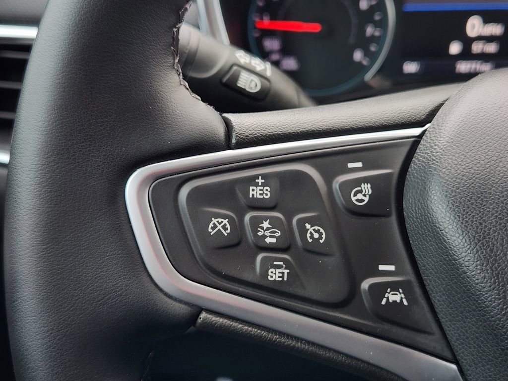 Used 2023 Chevrolet Equinox Premier image 33