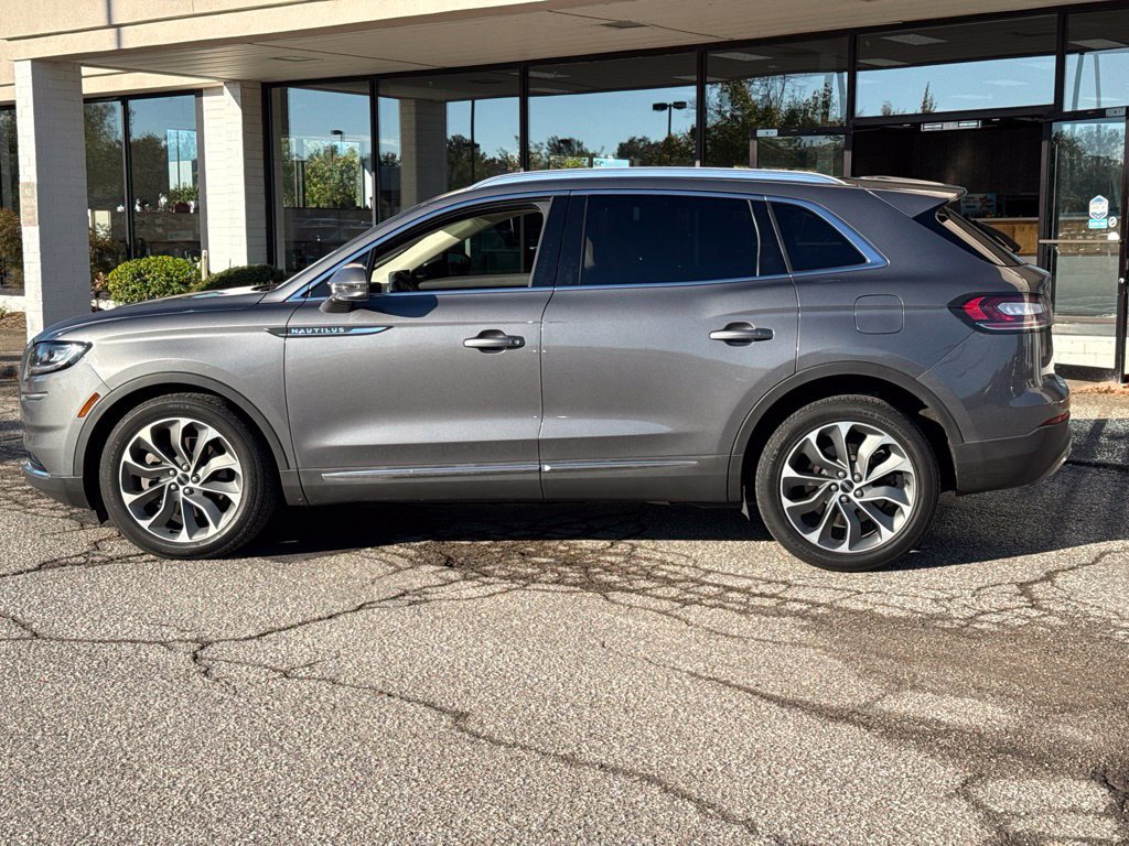 Certified 2023 Lincoln Nautilus Reserve AWD/4WD image 9
