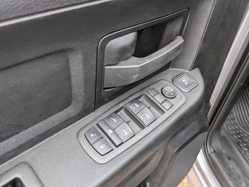 Used 2023 RAM 2500 Tradesman AWD/4WD image 9