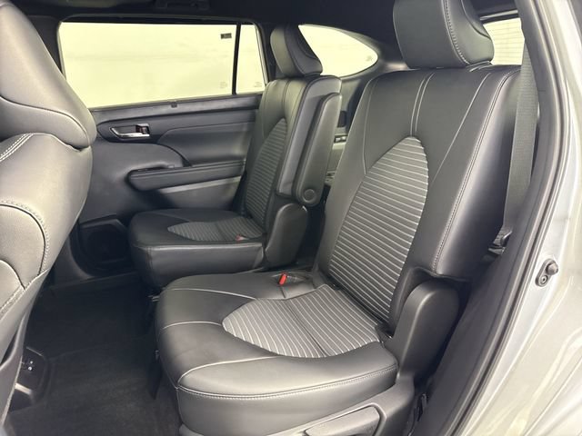 Used 2024 Toyota Highlander XSE AWD/4WD image 22