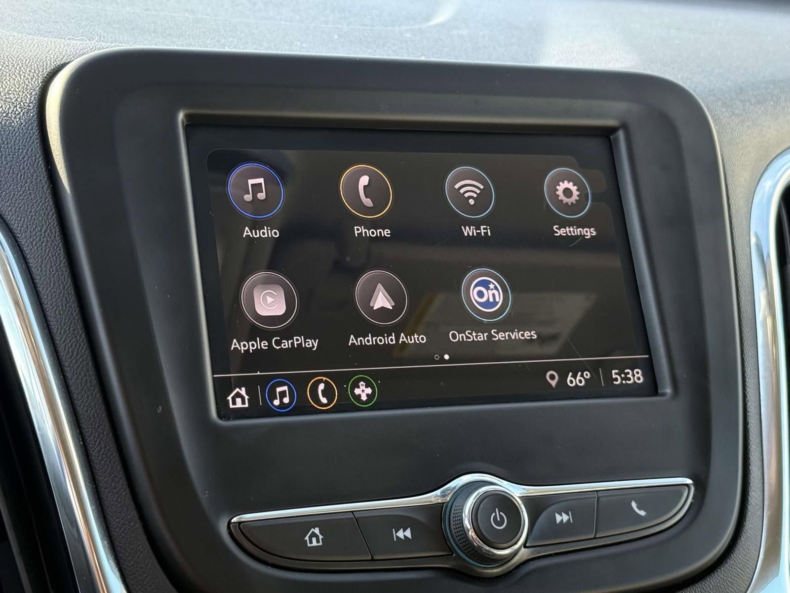 Used 2024 Chevrolet Equinox LS w/ LS Convenience Package image 9