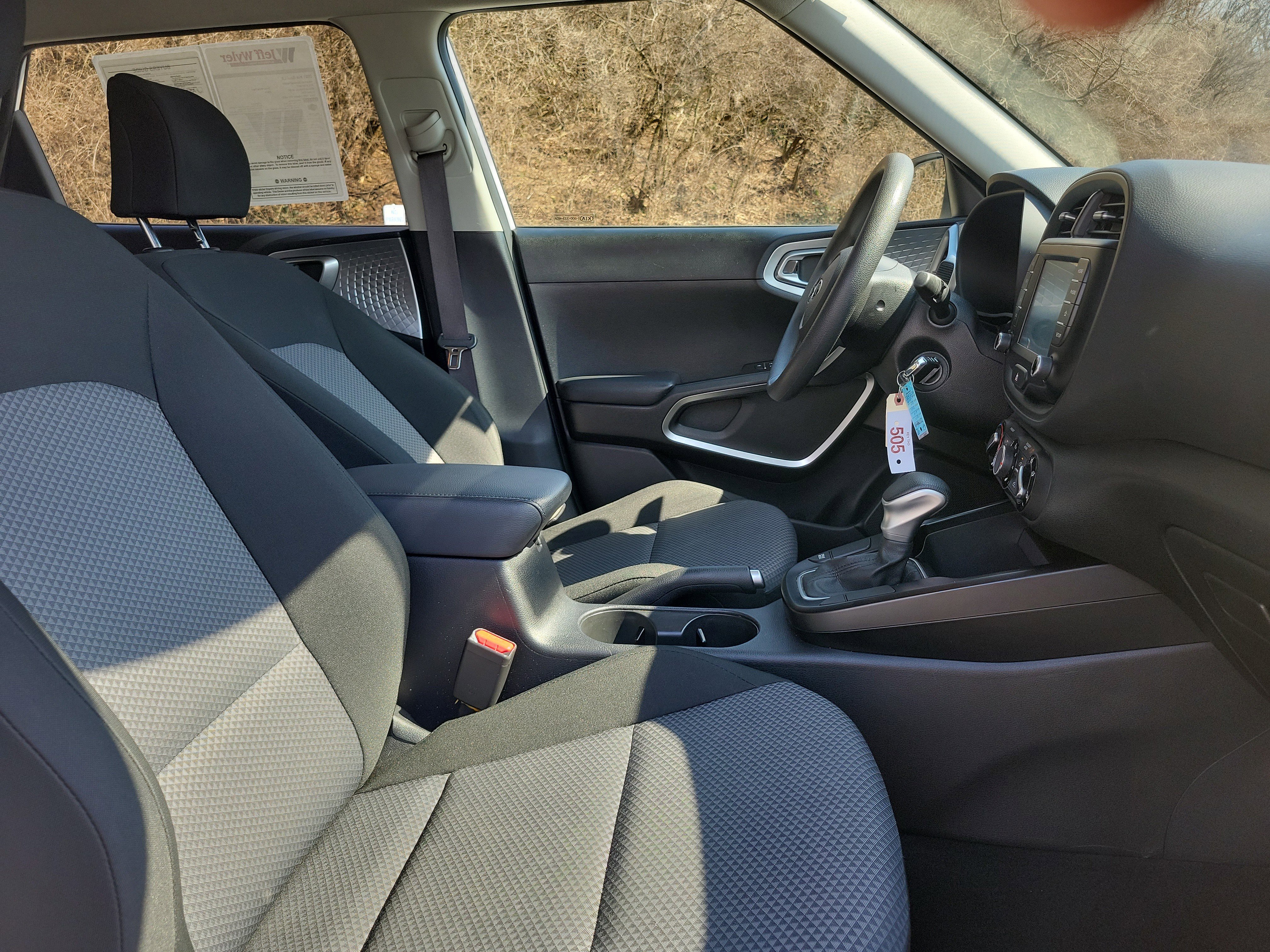 Used 2021 Kia Soul LX image 27