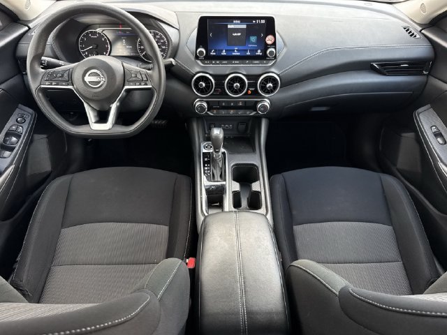 Used 2025 Nissan Sentra SV FWD image 10