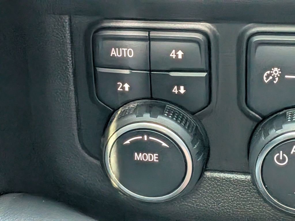 Used 2021 Chevrolet Tahoe Z71 w/ Rear Media and Nav Package image 27