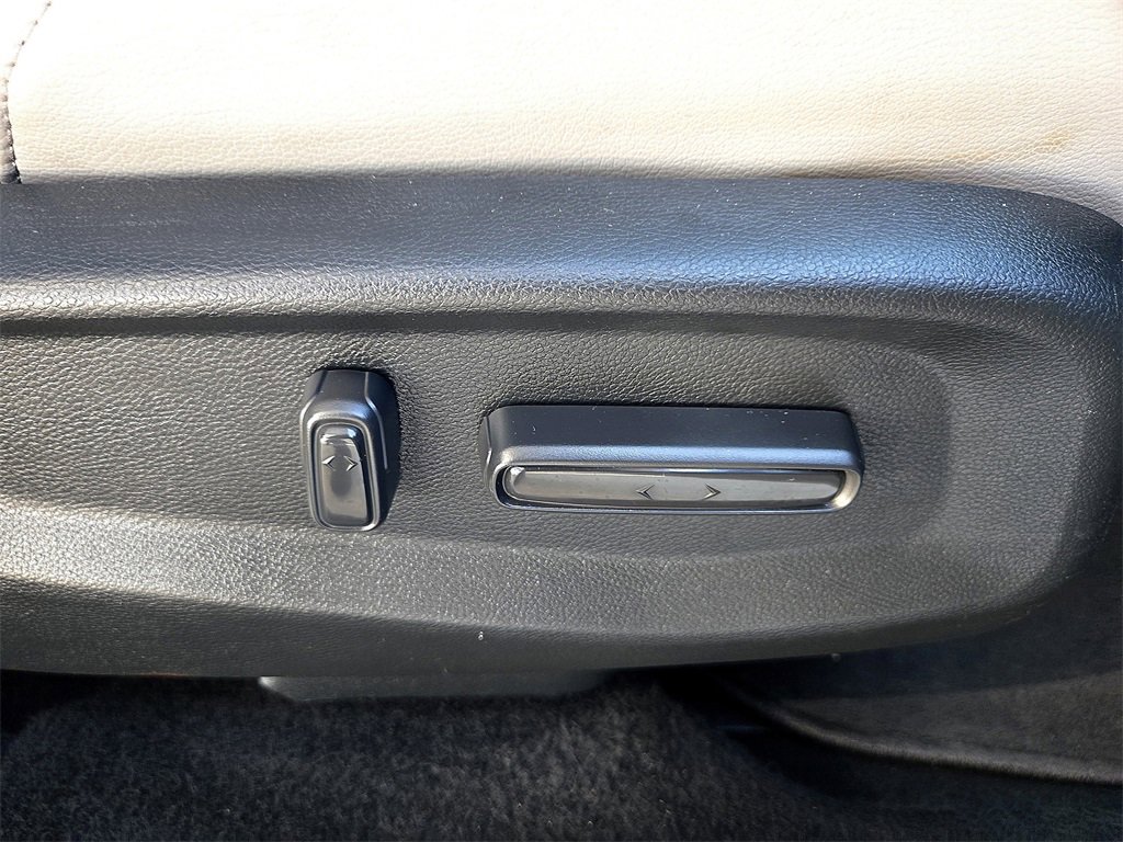 Used 2017 Honda CR-V Touring image 29