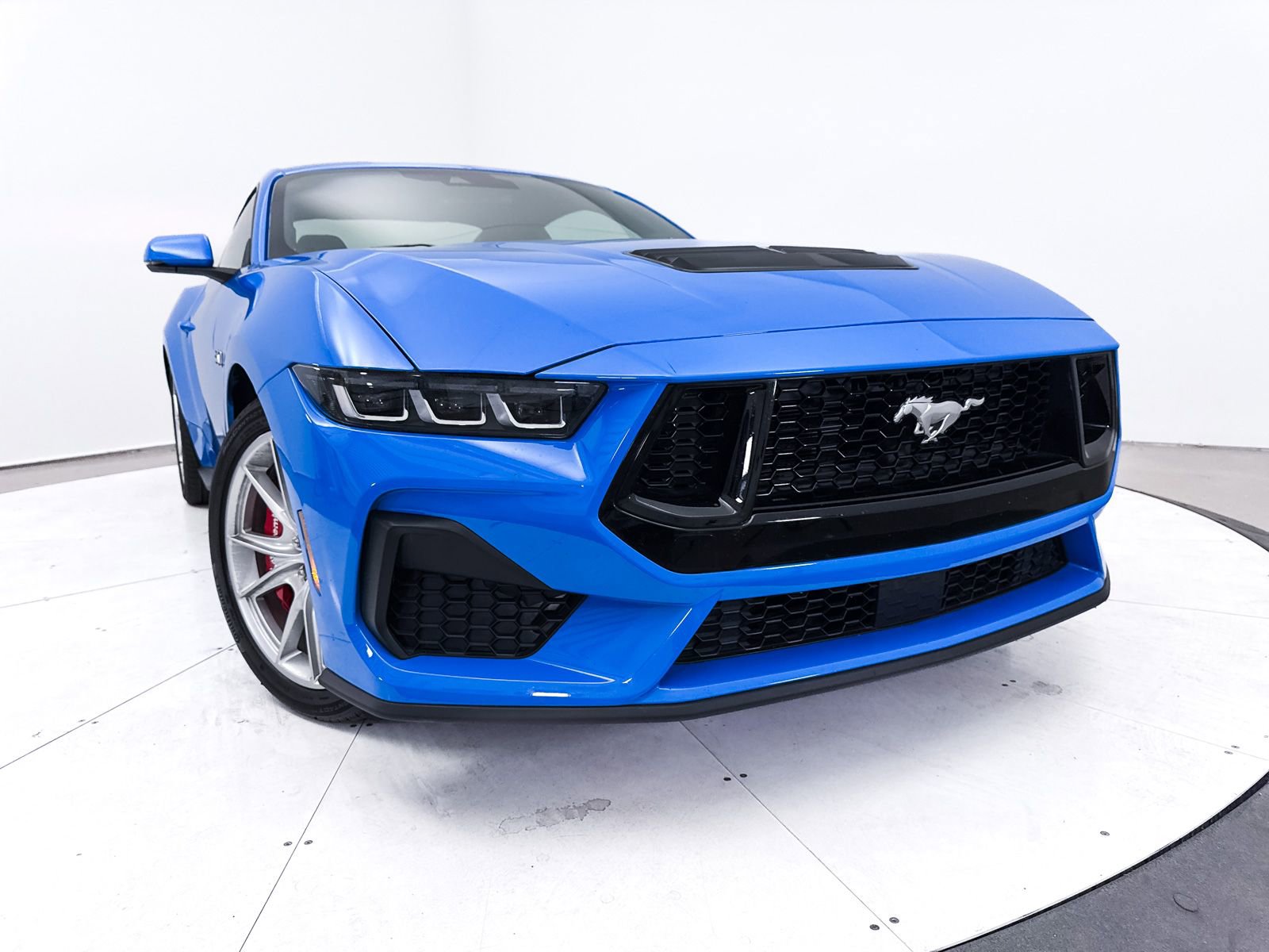 Used 2024 Ford Mustang GT Premium image 6