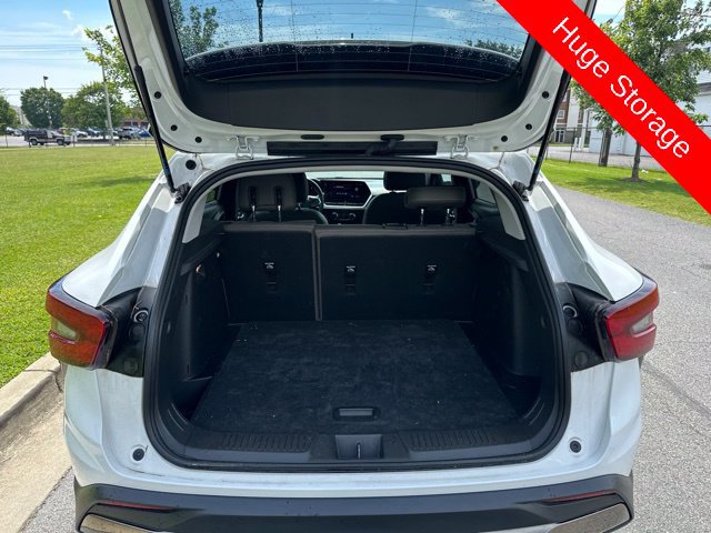 Used 2025 Chevrolet Trax ACTIV FWD image 19