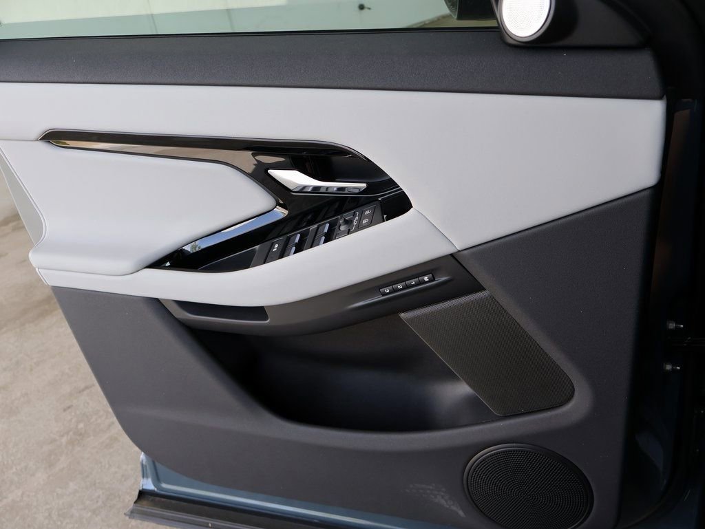 New 2026 Land Rover Range Rover Evoque Dynamic SE image 71