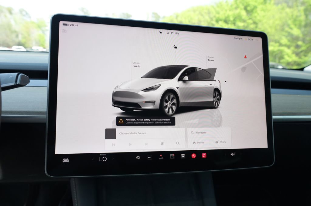 Used 2023 Tesla Model Y Long Range AWD/4WD image 21