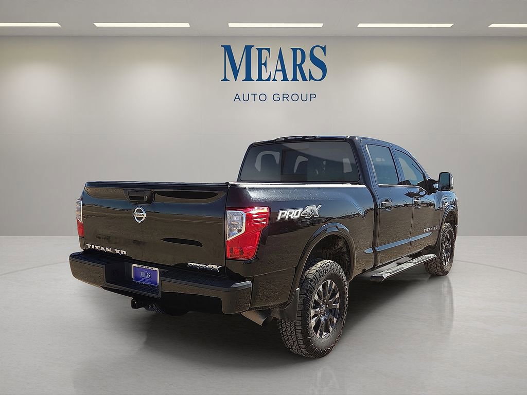 Used 2018 Nissan Titan PRO-4X image 5