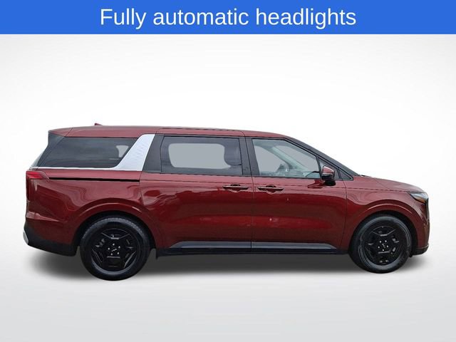 Used 2025 Kia Carnival image 8