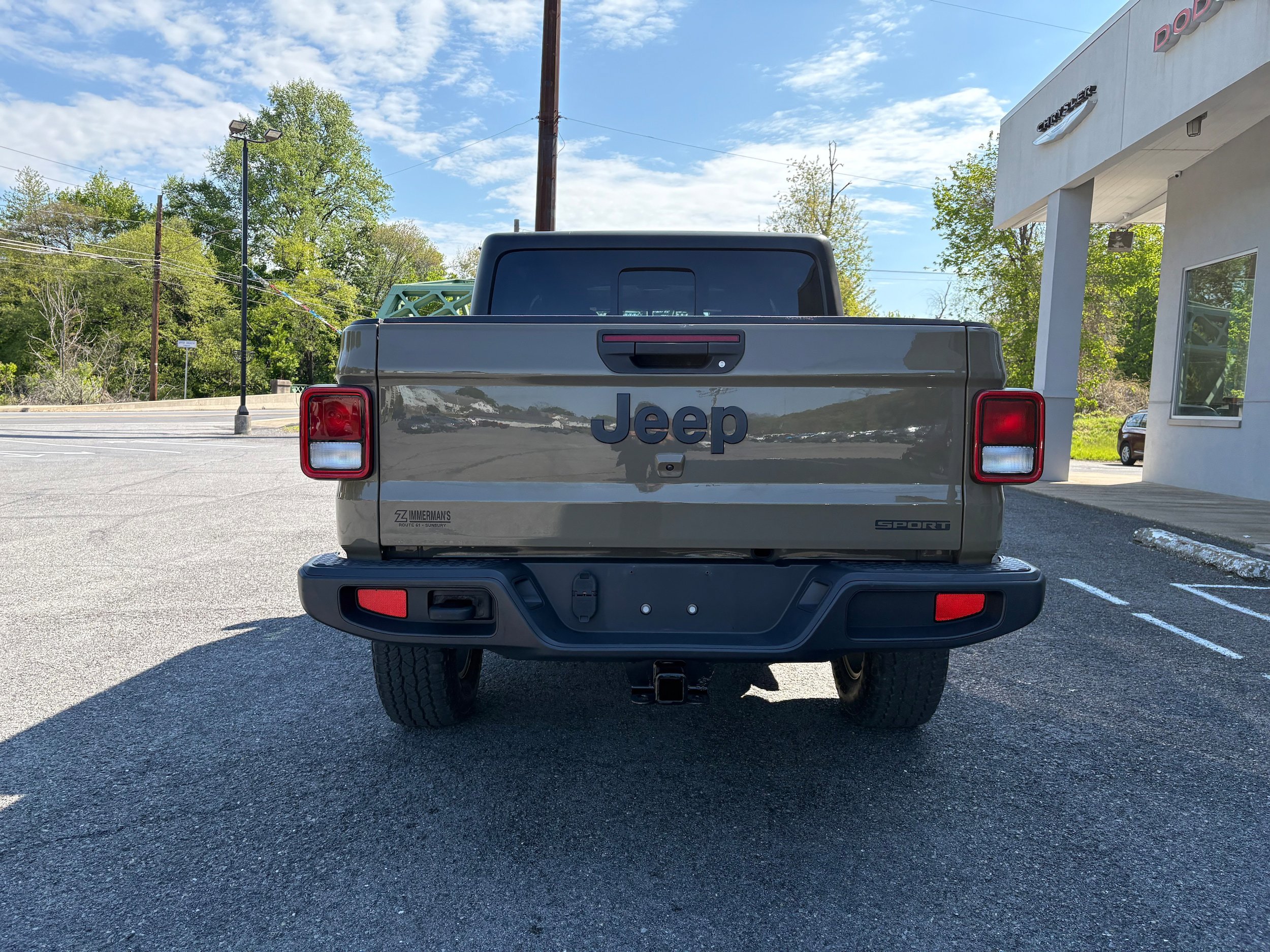 Certified 2020 Jeep Gladiator Sport w/ Quick Order Package 24S AWD/4WD image 8