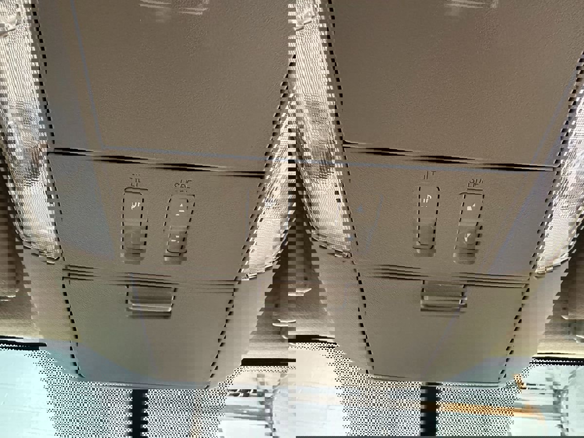 Used 2016 Toyota Sequoia SR5 image 42