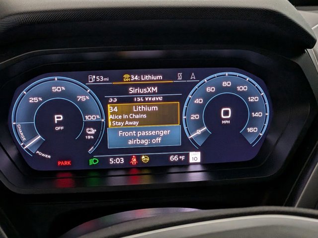 Used 2024 Audi Q4 e-tron Prestige AWD/4WD image 11