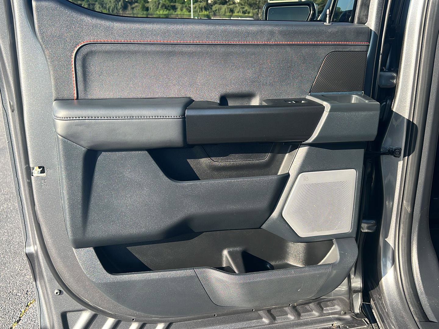 Used 2025 Ford F150 Raptor AWD/4WD image 18