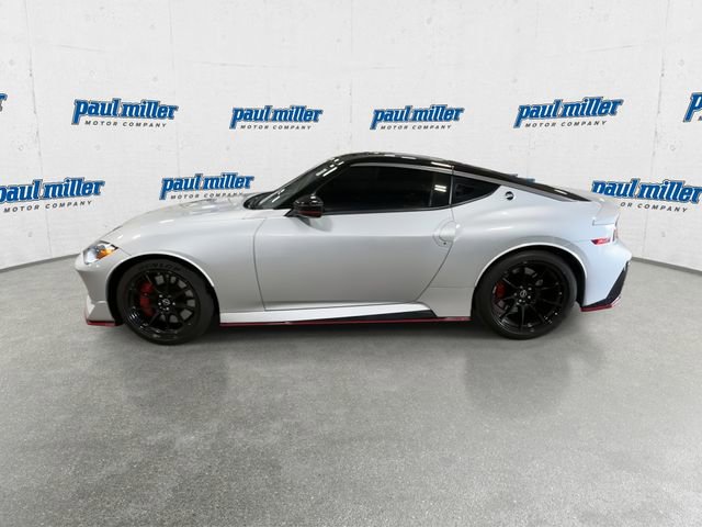 Used 2025 Nissan Z NISMO w/ Floor Mat Package RWD image 6
