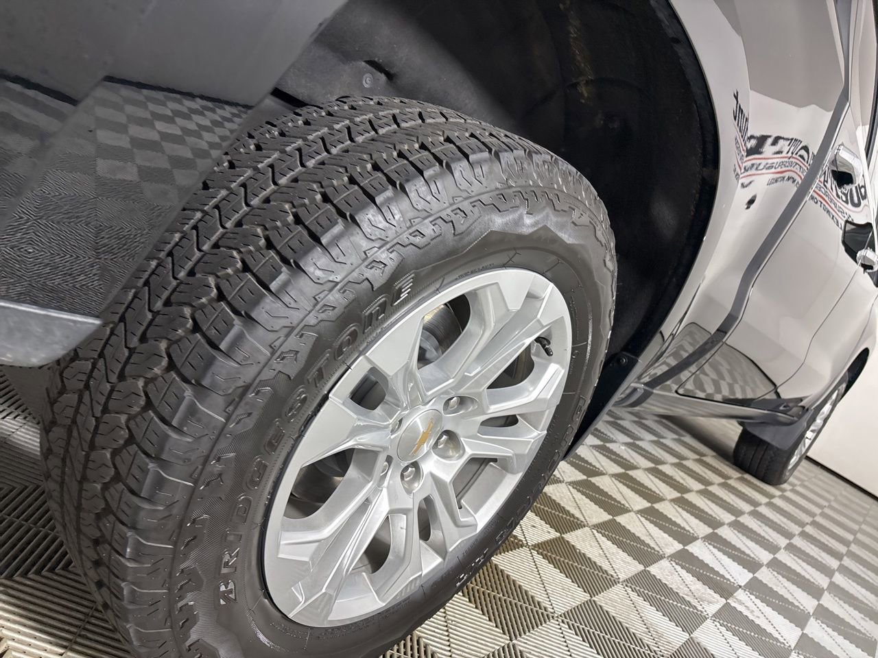 Used 2024 Chevrolet Silverado 1500 LTZ w/ Z71 Off-Road Package image 33