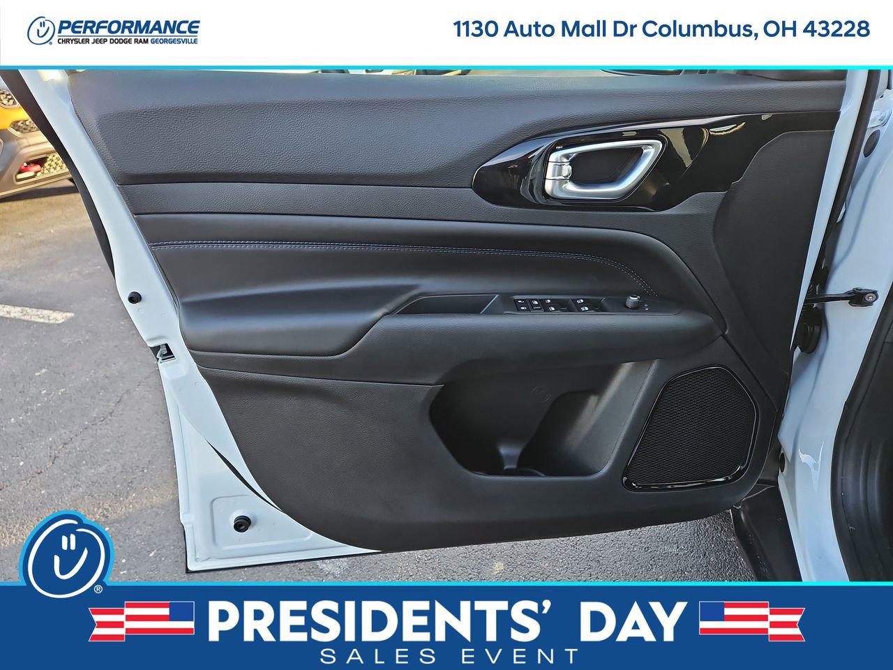 New 2026 Jeep Compass Latitude image 18