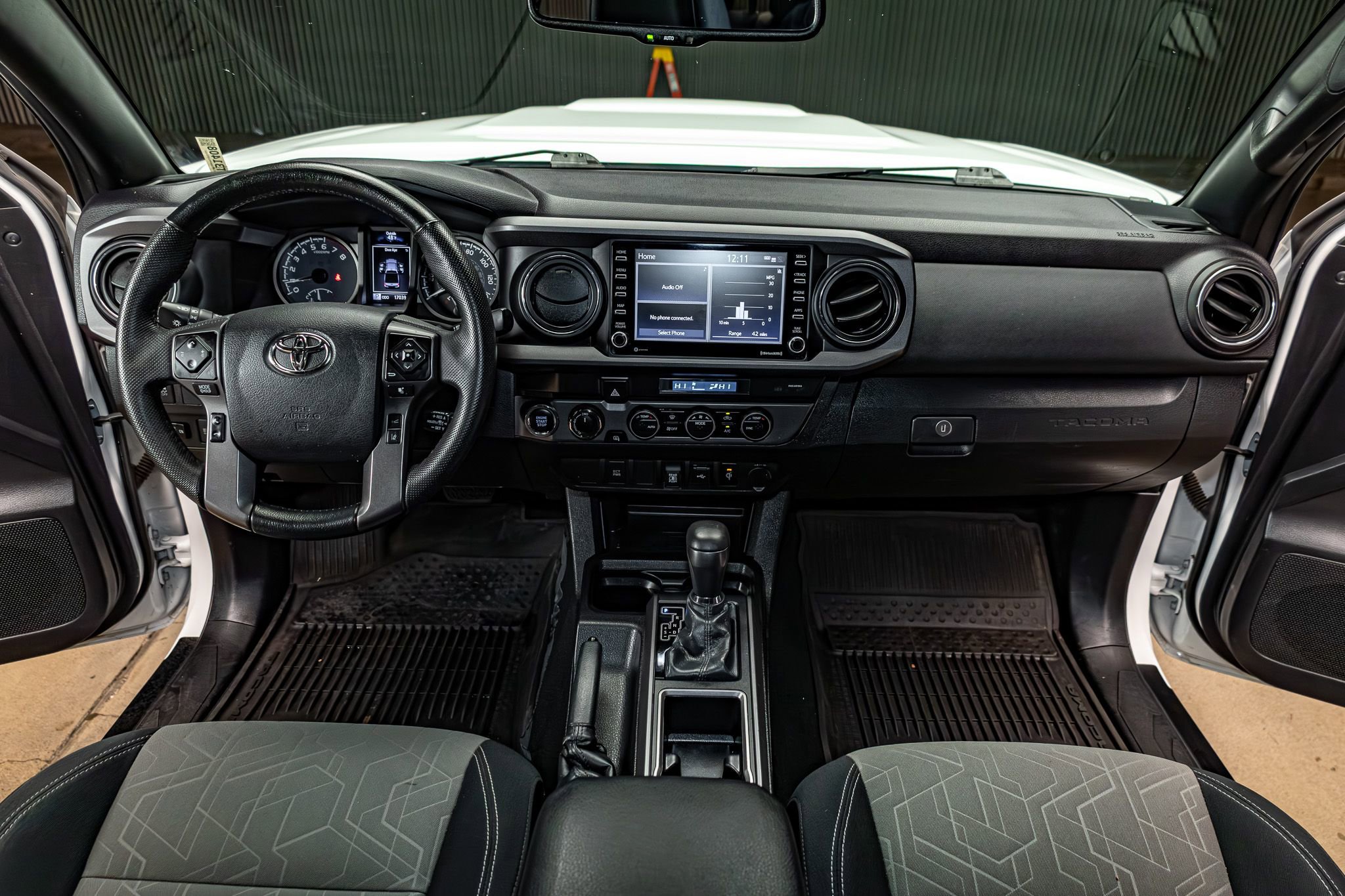 Used 2023 Toyota Tacoma TRD Sport image 19