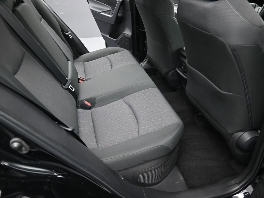 Used 2025 Toyota RAV4 XLE image 41